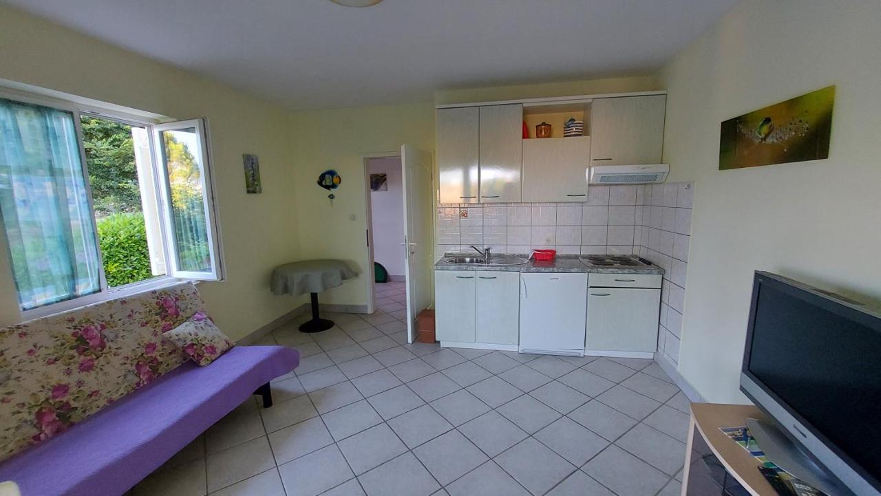 Apartmani Ban Omišalj Kültér fotó