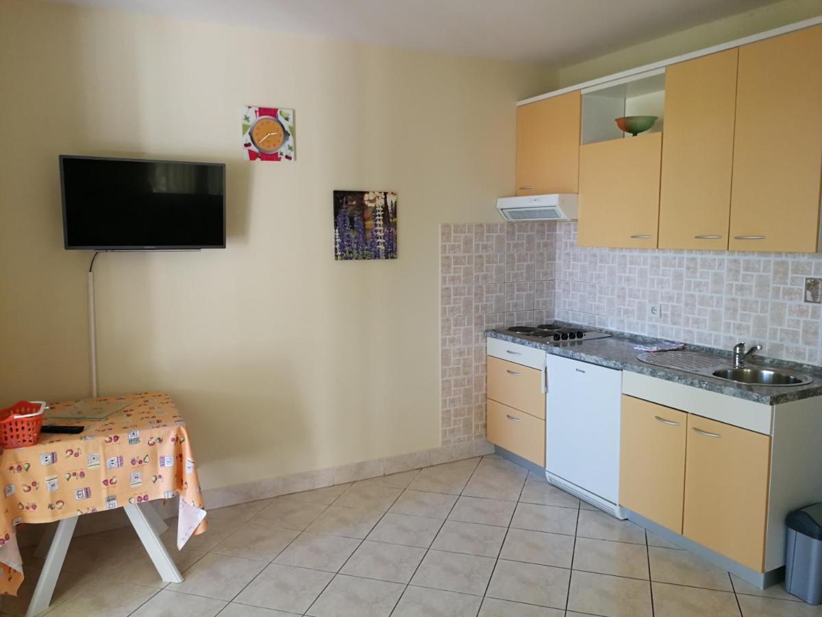 Apartmani Ban Omišalj Kültér fotó