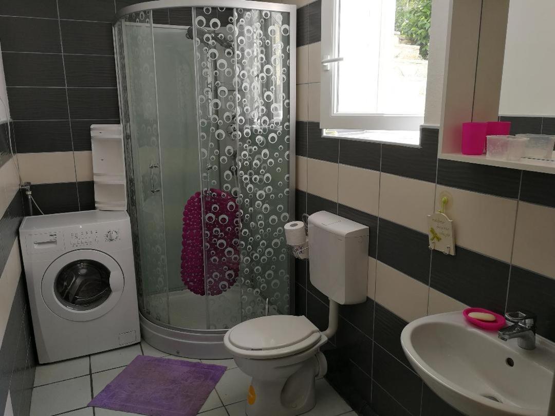 Apartmani Ban Omišalj Kültér fotó